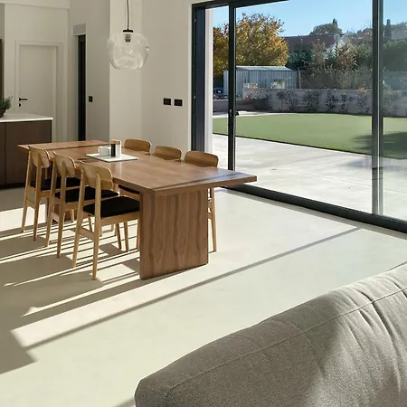 Dionas ヴィラ ロヴィンスコ・セロ